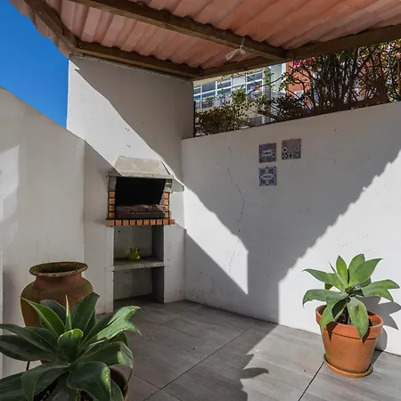 Moderno Com Terraco 아파트 *