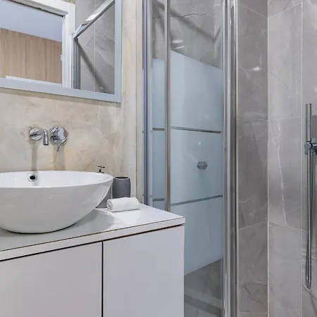 Moderno Com Terraco * Lizbona